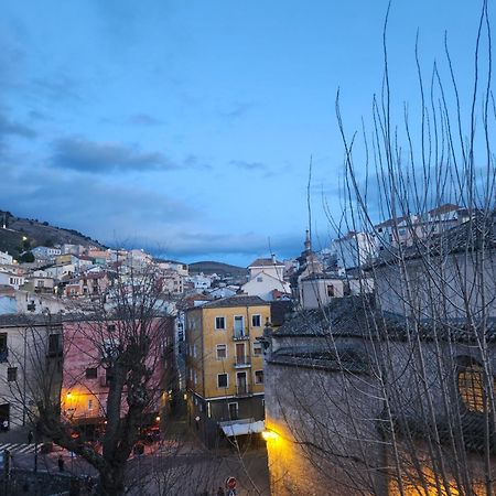 La Casa Sobre El Rio Lägenhet Cuenca  Exteriör bild